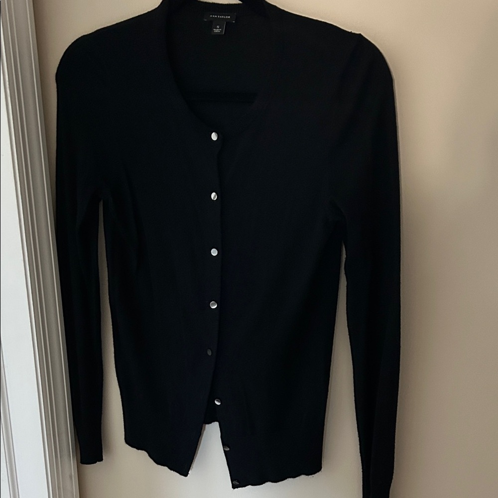 Ann Taylor Charming Black Women's Cardigan Sweater 
Size S